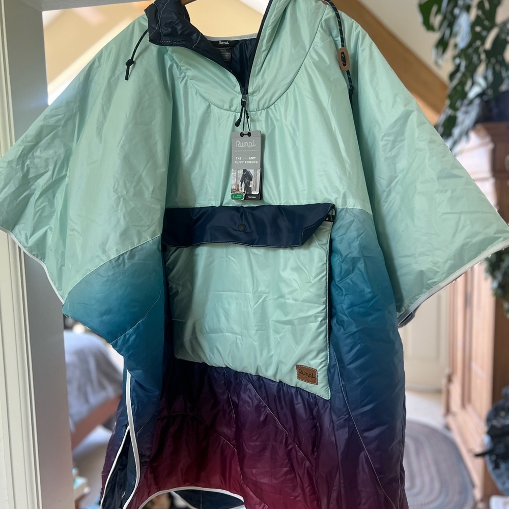 Gradient Puffer Jacket - Picture 5 of 6